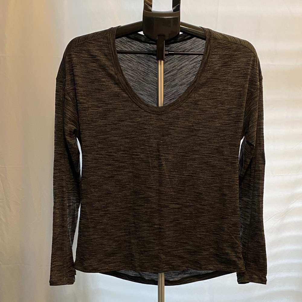 Lululemon Heather Black/Gray Long Sleeve Top Small